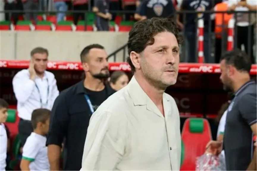 تقارير: فاتح تيكي يستقيل من تدريب طرابزون سبور بعد تراجع النتائج