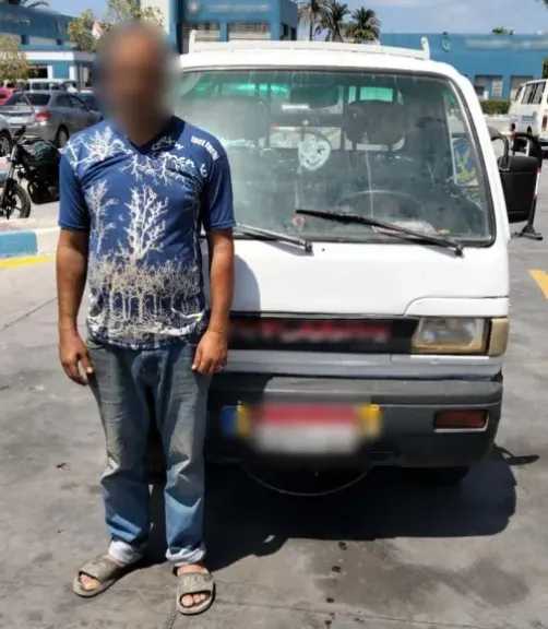 ضبط سائق سيارة ربع نقل حمّل أسطوانات غاز دون تأمينها بالإسكندرية