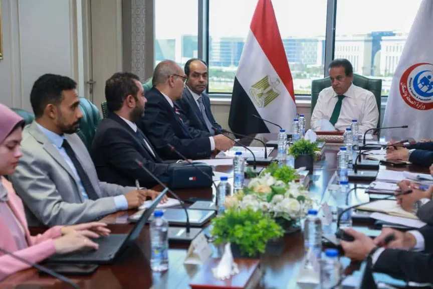وزير الصحة يبحث مستجدات إنشاء مجمع للأجهزة التعويضية والأطراف الصناعية