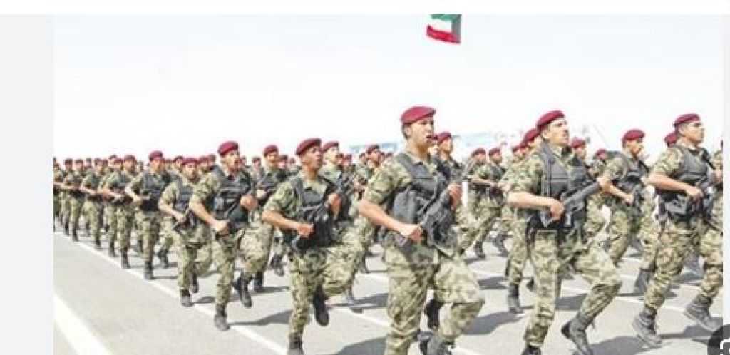 الجيش الكويتي: الدفاعات الجوية تتصدى لهجمات صاروخية ومسيرات إيرانية