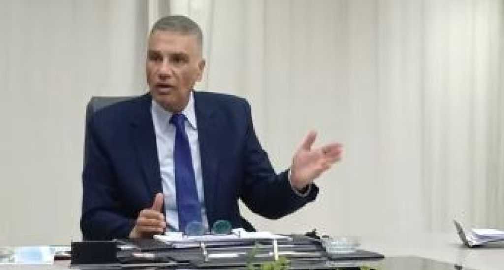 محافظ جنوب سيناء يتابع تداعيات حادث انقلاب أتوبيس بمدينة نويبع