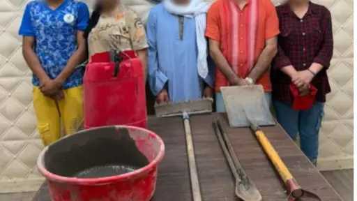 ضبط 5 أشخاص أثناء التنقيب غير المشروع عن... ضبط 5 أشخاص أثناء التنقيب غير المشروع عن الآثار داخل عقار بالسيدة زينب