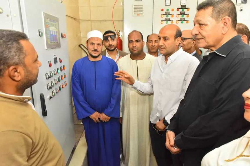 محافظ أسيوط يطلق التشغيل التجريبي لمحطة رفع ديروط الشريف