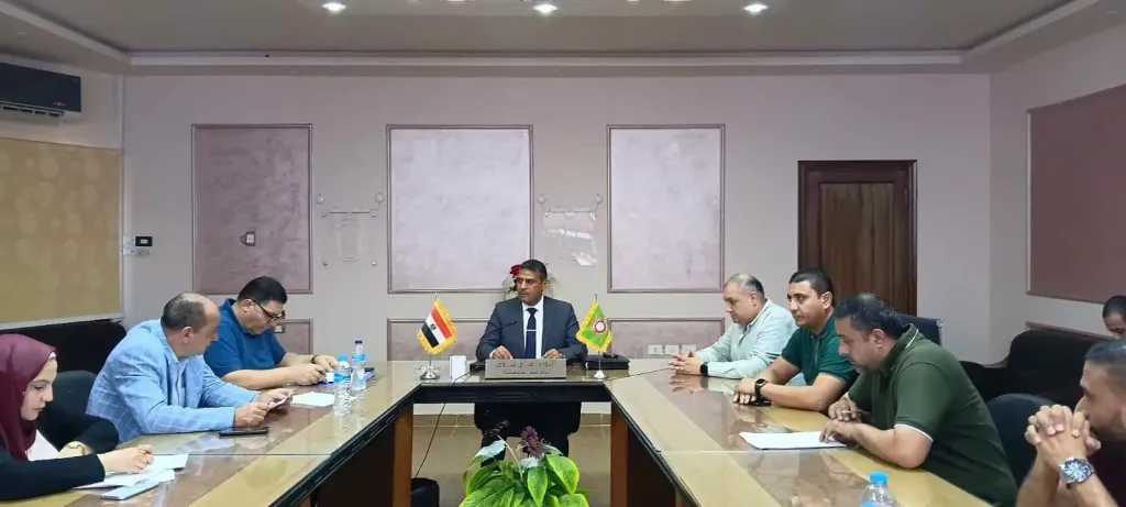 نائب محافظ الدقهلية يعقد اجتماع لجنة التصرفات العقارية لبحث طلبات مستثمري المنطقة الصناعية في جمصة