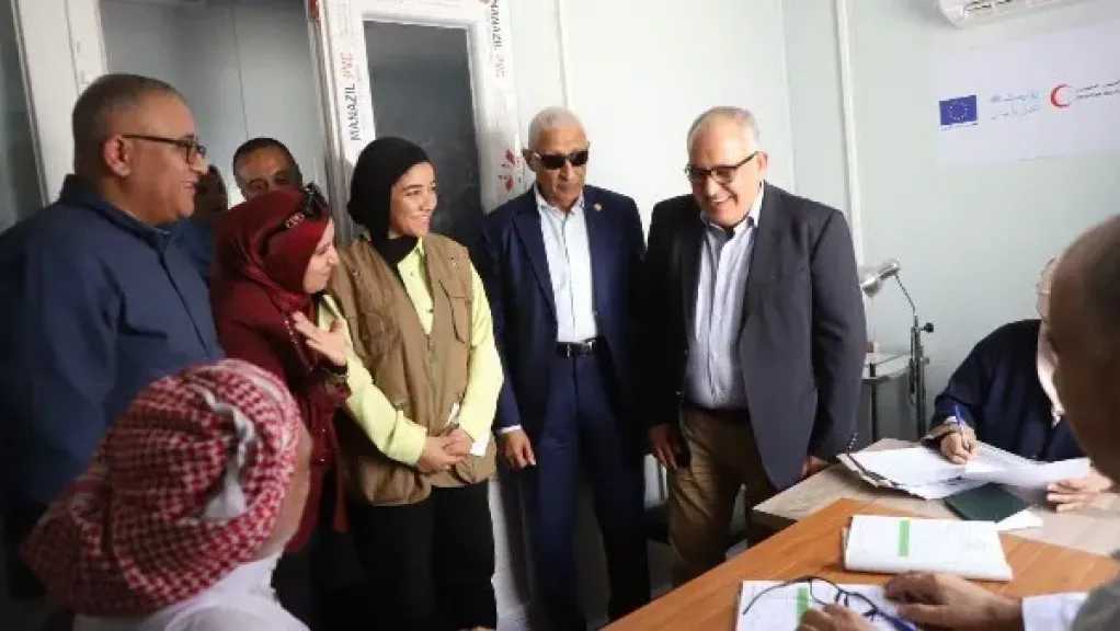 رئيس هيئة التأمين الصحي يتفقد مجمع العريش الطبي