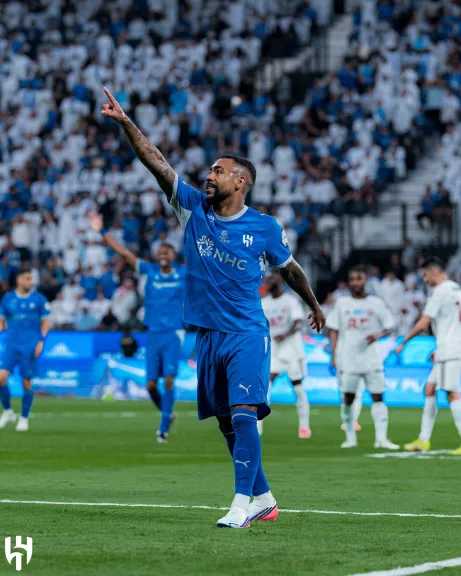 الهلال يقسو على الشباب بثنائية في موقعة الدوري السعودي.. فيديو