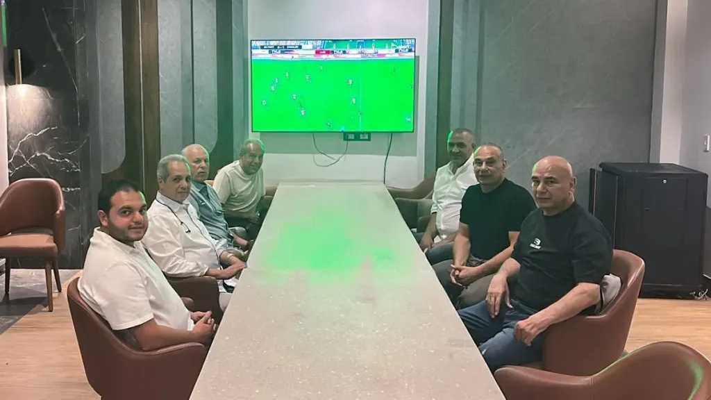 احتفالًا بالتجديد.. أبو ريدة يقيم حفل عشاء للتوأم بحضور مجلس إدارة اتحاد الكرة