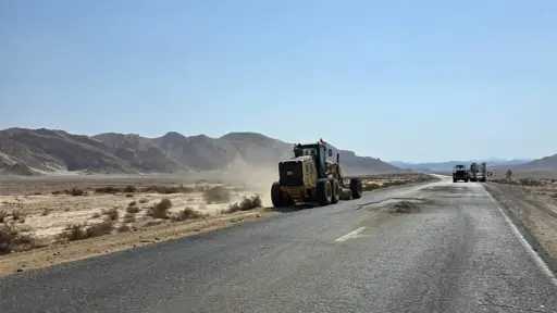 الطرق والكباري تنفي سوء حالة طريق قفط القصير... الطرق والكباري تنفي سوء حالة طريق قفط القصير وتؤكد أعمال التطوير ورفع كفاءة الطريق