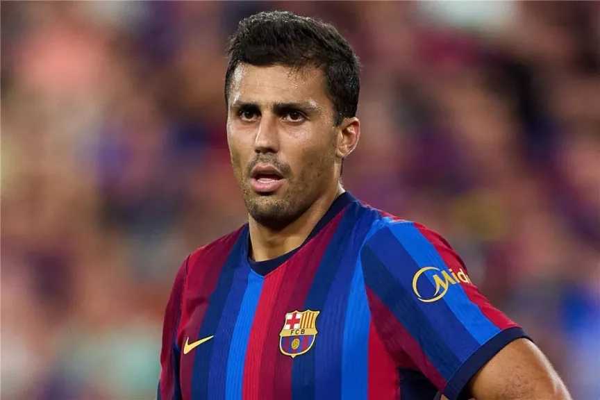 رودري على موعد مع رقم قياسي أمام فالنسيا في الدوري الإسباني
