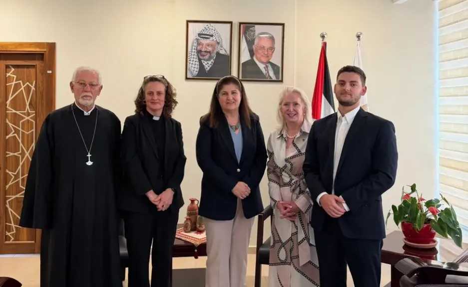 فلسطين تبحث مع وفد كنسي دولي اعتداءات إسرائيل على المسيحيين