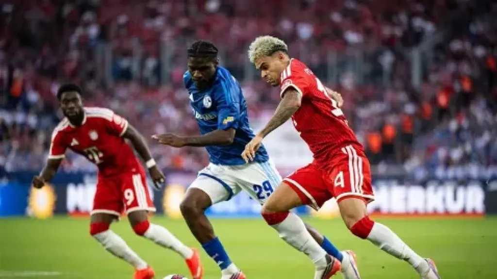 بايرن ميونخ يتعثر أمام شالكه بتعادل سلبي في الدوري الألماني