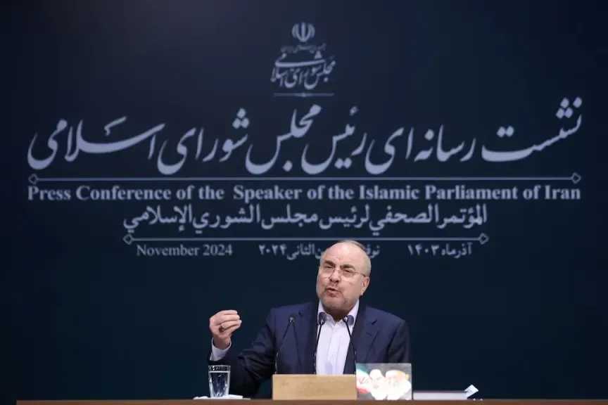 إيران تتعهد بمعالجة مشاكل الاقتصاد وتتوعد بالرد على أي هجمات جديدة