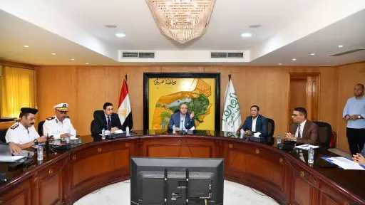 محافظ الفيوم يتابع الاستعدادات للعام الدراسي الجديد ويوجه... محافظ الفيوم يتابع الاستعدادات للعام الدراسي الجديد ويوجه بتوعية الطلاب بكيفية التعامل في أوقات الطوارئ