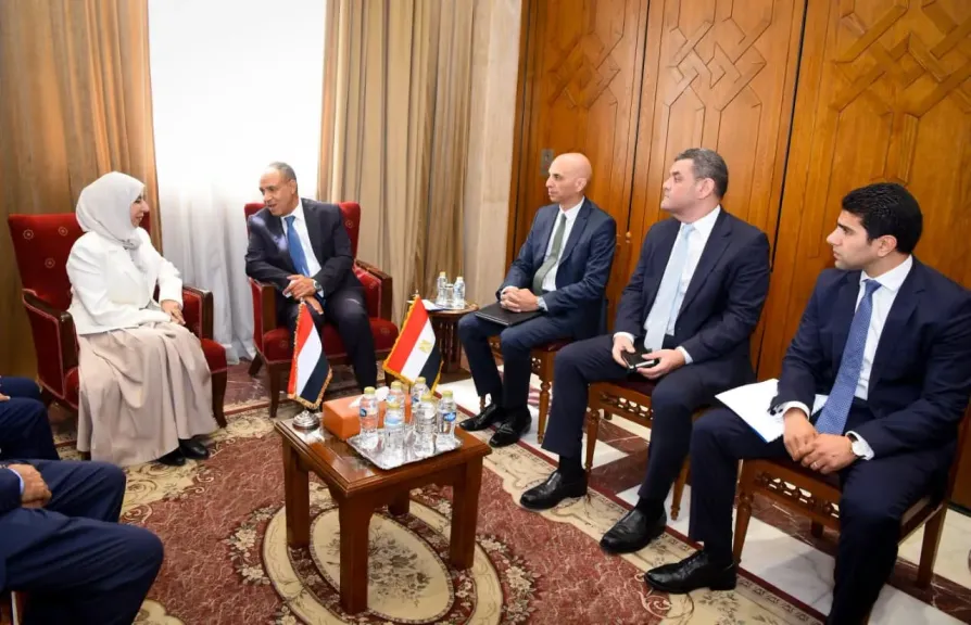 وزير الخارجية ونظيره اليمني