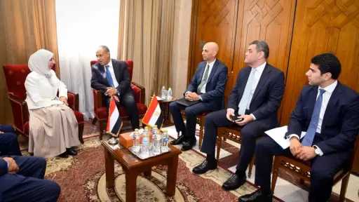وزير الخارجية يلتقي نظيرته اليمنية ويبحث سبل دعم... وزير الخارجية يلتقي نظيرته اليمنية ويبحث سبل دعم الاستقرار في اليمن وتعزيز العلاقات الثنائية