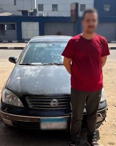 اصطدم بسيارة سيدة أعلى كوبري وفر هاربًا.. ضبط محاسب بالقاهرة