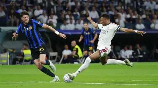ريال مدريد يتقدم على إنتر ميلان بثنائية في... ريال مدريد يتقدم على إنتر ميلان بثنائية في الشوط الأول بدوري أبطال أوروبا