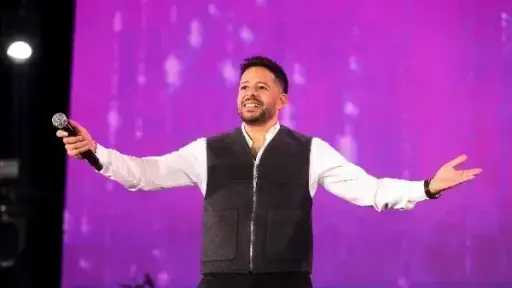 محمد حماقي يحيى حفلا غنائيا في هذا الموعد