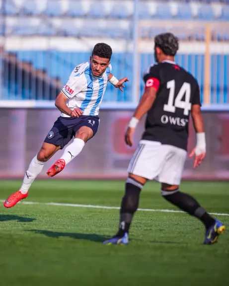 إعلامي: «بيراميدز أصبح فريقًا مرعبًا.. وإسلام ريشة أثبت أنه حارس كبير»