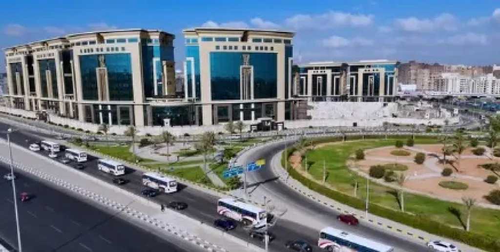 الداخلية تنظم زيارات لشباب وطلائع المناطق الحضارية الجديدة لتعزيز قيم الولاء والانتماء