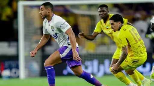 رامي ربيعة يشارك في تعادل العين والوصل 2-2 بالدوري الإماراتي