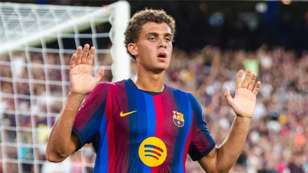برشلونة يكسر قاعدة من أجل حمزة عبد الكريم بعد تجديد عقده