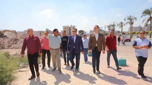 محافظ دمياط يتابع أعمال الإزالات الجارية بكورنيش النيل... محافظ دمياط يتابع أعمال الإزالات الجارية بكورنيش النيل بمنطقة الأعصر
