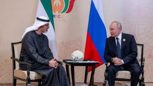 ولي عهد أبو ظبي يبحث العلاقات الإستراتيجية مع... ولي عهد أبو ظبي يبحث العلاقات الإستراتيجية مع الرئيس الروسي على هامش قمة بريكس