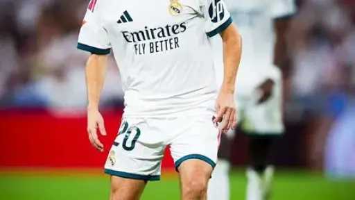 برناردو سيلفا يكشف طلب مورينيو منه مع ريال... برناردو سيلفا يكشف طلب مورينيو منه مع ريال مدريد.. ويتحدث عن مركزه الجديد