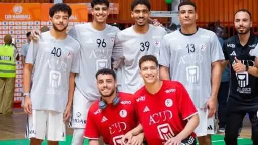 رئيس اتحاد اليد: «روح لاعبي شباب اليد وراء... رئيس اتحاد اليد: «روح لاعبي شباب اليد وراء التتويج.. ونسعى لبناء جيل قوي للمستقبل»