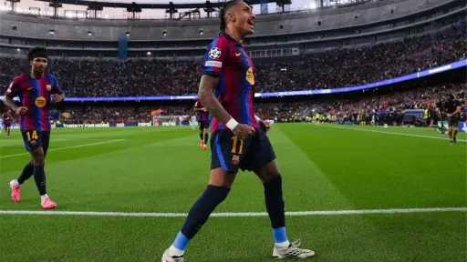 رافينيا يطارد إنجازًا تاريخيًا مع برشلونة أمام ليفانتي بالدوري الإسباني