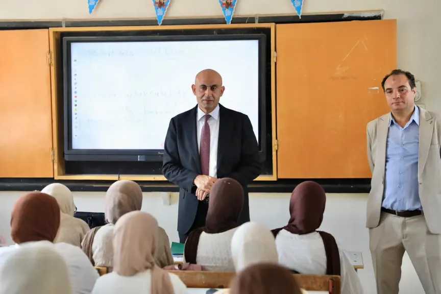 وزير التعليم يتفقد عددا من مدارس محافظة الغربية ويتابع سير العملية التعليمية