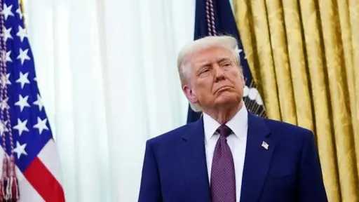 ترامب: قد نبقى في إيران ونحتفظ بالنفط على... ترامب: قد نبقى في إيران ونحتفظ بالنفط على غرار فنزويلا