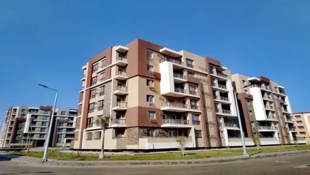 شقق الإسكان