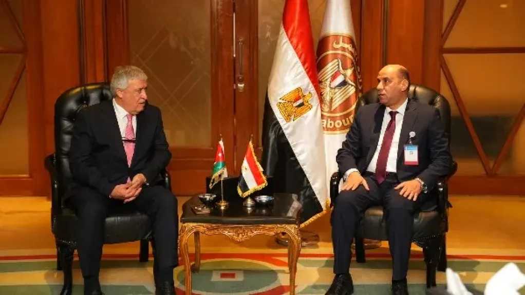وزير العمل يبحث مع نظيره الأردني أوضاع العمالة المصرية في المملكة