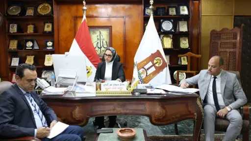 محافظ الوادي الجديد تشارك باجتماع مجلس المحافظين