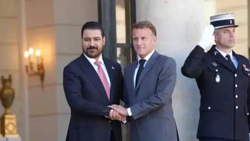 ماكرون يدعو لإنشاء طرق بديلة عن هرمز لتصدير... ماكرون يدعو لإنشاء طرق بديلة عن هرمز لتصدير النفط