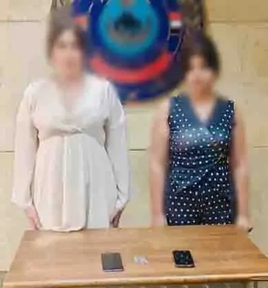 ضبط صانعتَي محتوى أجنبيتين 