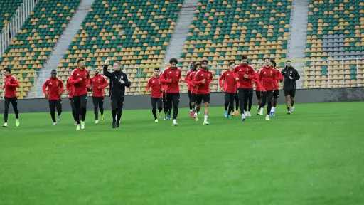 بدلاء الأهلي أبو قير للأسمدة في الدوري المصري..... بدلاء الأهلي أبو قير للأسمدة في الدوري المصري.. شوبير يجاور هاني وبقرار