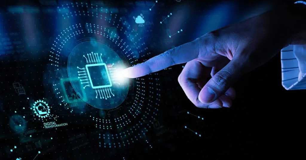 كيف نجحت الدولة في رقمنة الخدمات وتوفيرها بعيدًا خارج مواعيد العمل الرسمية؟