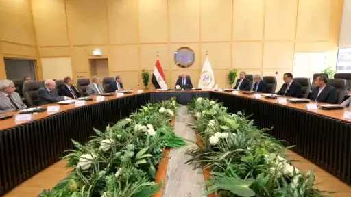وزير النقل يترأس اجتماع الجمعية العمومية العادية والغير... وزير النقل يترأس اجتماع الجمعية العمومية العادية والغير عادية لشركة السكك الحديدية للخدمات المتكاملة وأعمال التأمين والنظافة
