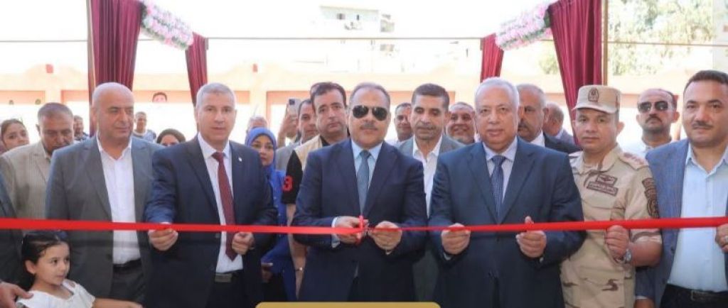 محافظ الشرقية يفتتح مدارس