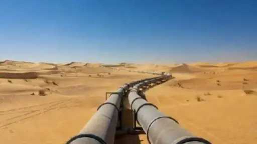 السعودية تسعى لاستئناف تشغيل خط أنابيب شرق - غرب بنصف طاقته خلال أيام