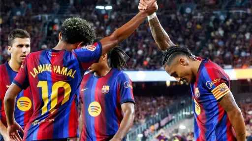 برشلونة يكتب التاريخ بعد سباعية راسينج.. رقم قياسي... برشلونة يكتب التاريخ بعد سباعية راسينج.. رقم قياسي غير مسبوق في انطلاقة الموسم
