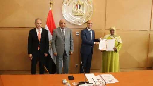 وزير الكهرباء يشهد احتفالية تخريج 16 متدربًا من... وزير الكهرباء يشهد احتفالية تخريج 16 متدربًا من جيبوتي في مجالات تحسين كفاءة الطاقة