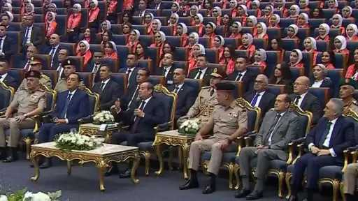 الرئيس السيسي: الدول جنبكم أهي.. حد نجا غير... الرئيس السيسي: الدول جنبكم أهي.. حد نجا غير مصر؟