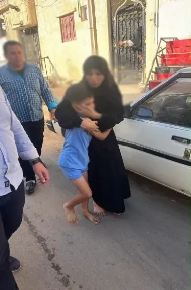 تحرير أسرة بعد تبادل إطلاق النيران مع الشرطة