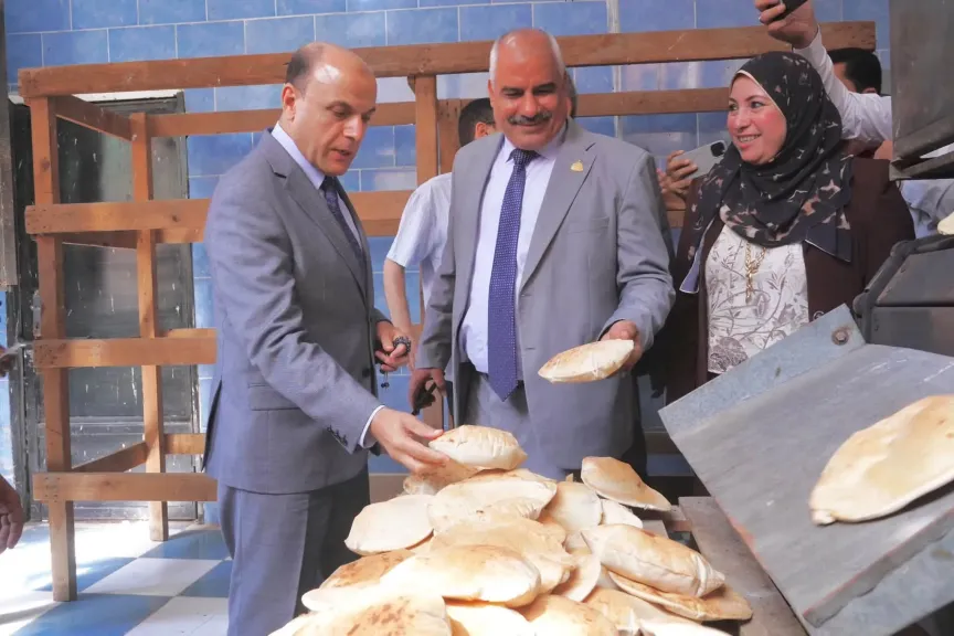 محافظ الغربية يفتتح المخبز