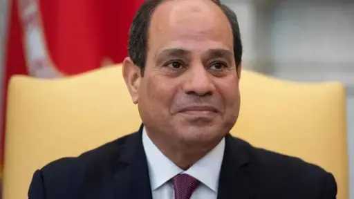 الرئيس السيسي يوجه بجذب استثمارات في الذكاء الاصطناعي... الرئيس السيسي يوجه بجذب استثمارات في الذكاء الاصطناعي والحوسبة السحابية ومراكز البيانات