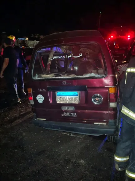 انقلاب ميكروباص بمحور أبو ذكري بالإسكندرية